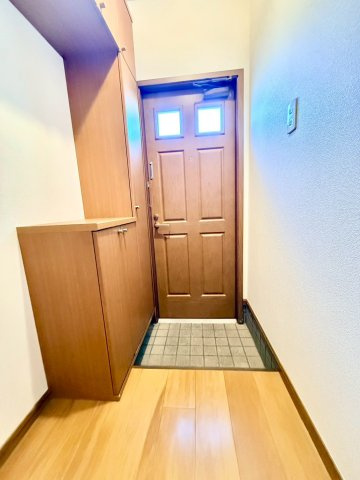 コンフォートタケシタの玄関