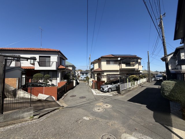 ☆横浜市南区永田南2丁目 新築戸建ての前面道路含む現地写真