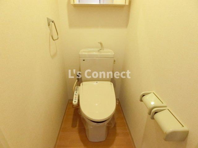 【トイレ】 | グランディール泰清　 | 温水洗浄便座付きのトイレ。