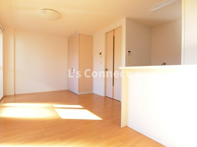 【内装】 | グランディール泰清　 | カウンターキッチンのＬＤＫ。