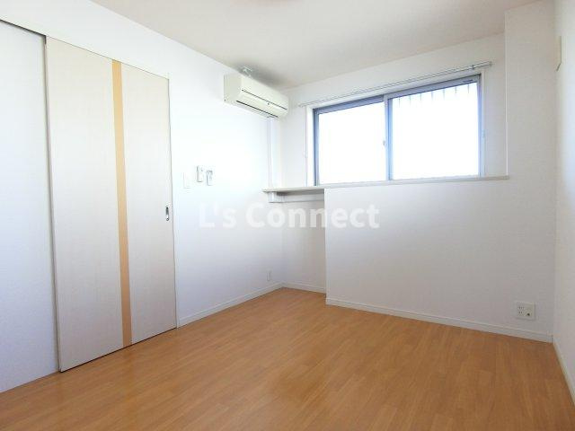 【その他】 | グランディール泰清　 | 洋室にもエアコン付きです。