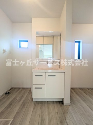 【独立洗面台】 | 浜松市中央区篠ケ瀬町 新築一戸建て 1号棟 | 独立洗面台です