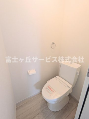 【トイレ】 | 浜松市中央区篠ケ瀬町 新築一戸建て 2号棟 | １F2F同タイプのトイレがあります