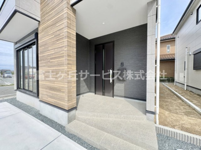 【エントランス】 | 浜松市中央区篠ケ瀬町2丁目 新築一戸建て 2号棟 | エントランスです