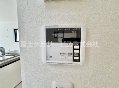 【発電・温水設備】 | 浜松市中央区篠ケ瀬町2丁目 新築一戸建て 2号棟 | 温水設備です