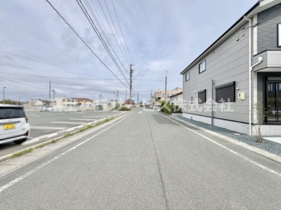 【前面道路含む現地写真】 | 浜松市中央区篠ケ瀬町2丁目 新築一戸建て 2号棟 | 前面道路含む現地写真です