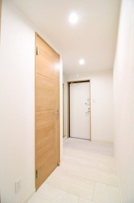 THE NOBLES 花畑駅前の玄関|シューズボックス付きの玄関です★