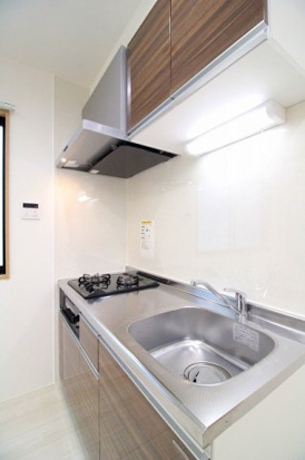 THE NOBLES 花畑駅前のキッチン|2口コンロ・グリル付のシステムキッチンです♪