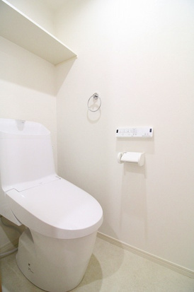 THE NOBLES 花畑駅前のトイレ|嬉しい温水洗浄便座付き♪