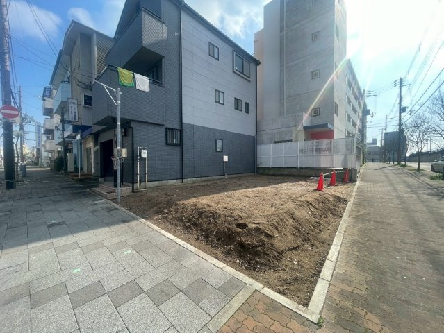 【前面道路含む現地写真】の画像