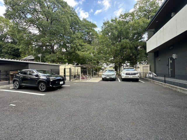 レジデンシア豊田桜町の駐車場
