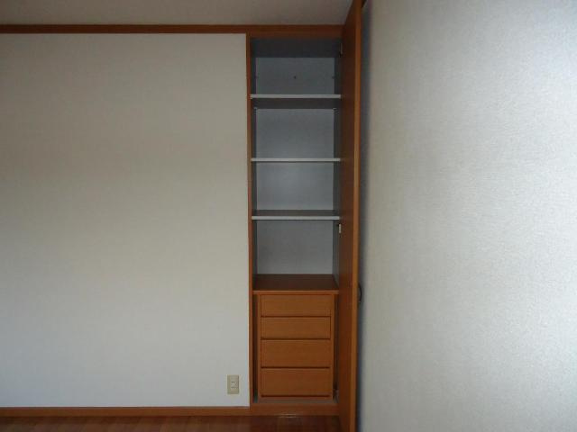 バーナビーの収納|LDK収納