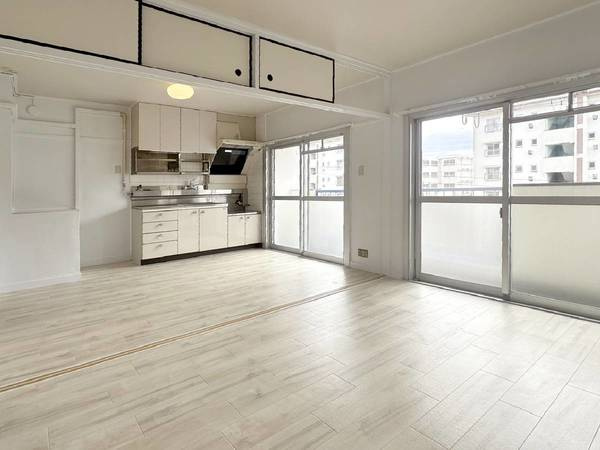 ビレッジハウス鳴滝17号棟の居間・リビング|ビレッジハウスの同一物件・同一タイプの間取りの写真です