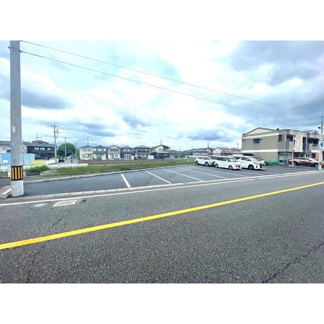 岐阜市萱場南２丁目の駐車場のその他