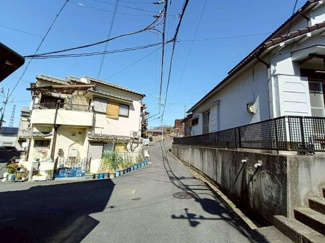 【前面道路含む現地写真】
