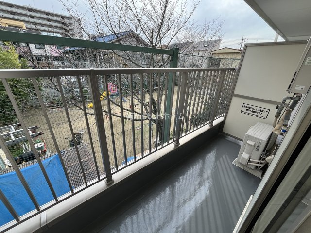 REVO門真のバルコニー