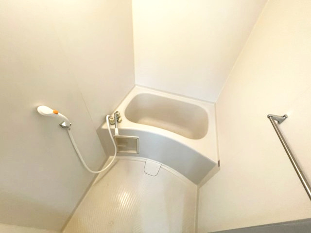 ラジャクラブ01の浴室