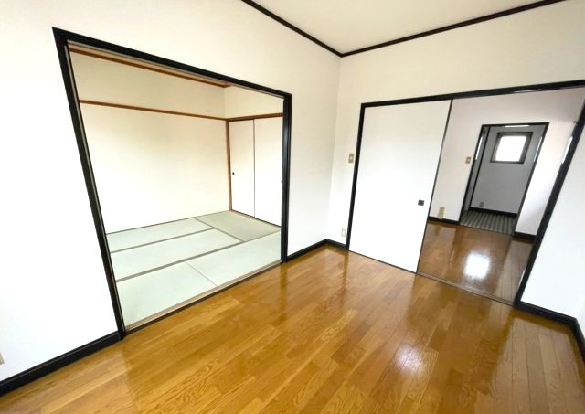 ラジャクラブ01の洋室