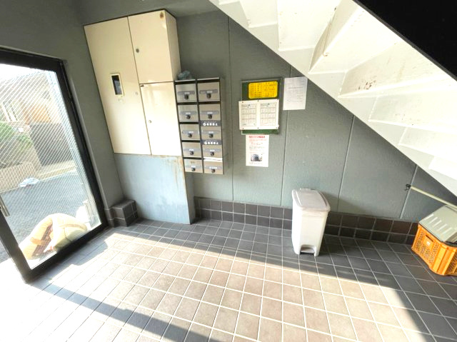 ラジャクラブ01のエントランス