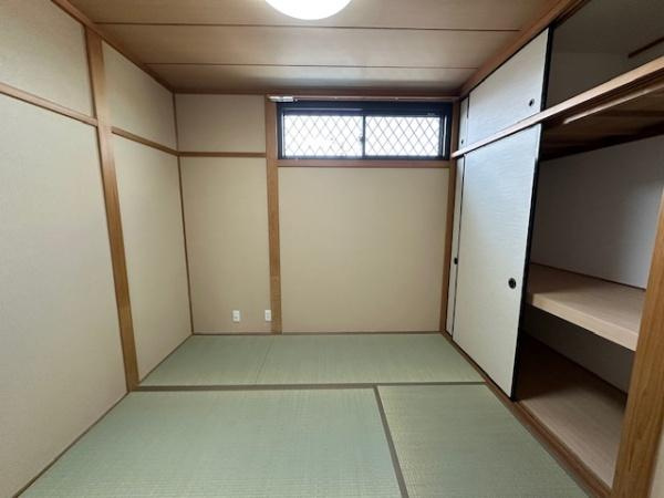 【寝室】
