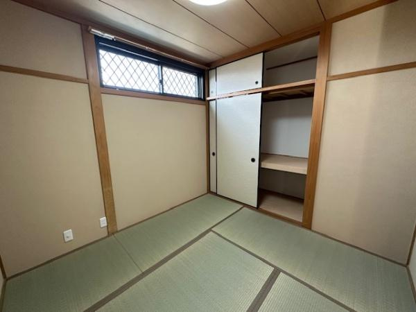 【寝室】