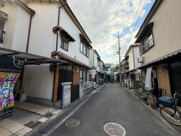 【前面道路含む現地写真】
