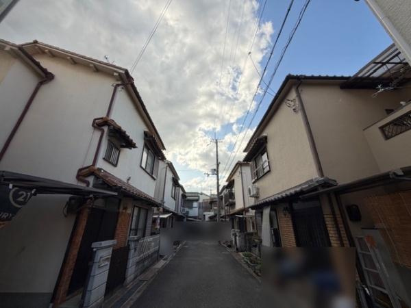 【前面道路含む現地写真】