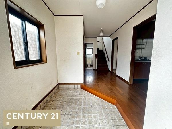 岩出市根来　中古戸建の玄関