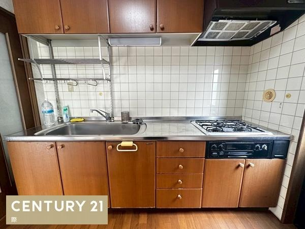 岩出市根来　中古戸建のキッチン
