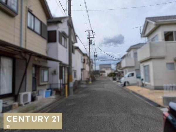 和歌山市朝日　中古戸建の前面道路含む現地写真