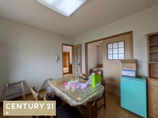 和歌山市朝日　中古戸建の居間・リビング