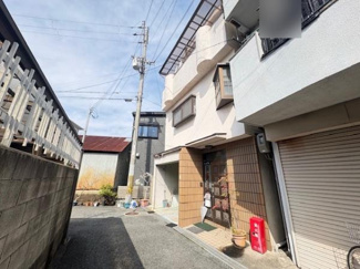 【前面道路含む現地写真】