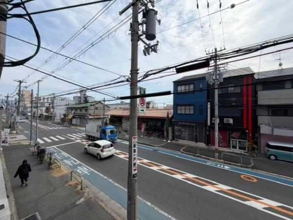 【前面道路含む現地写真】