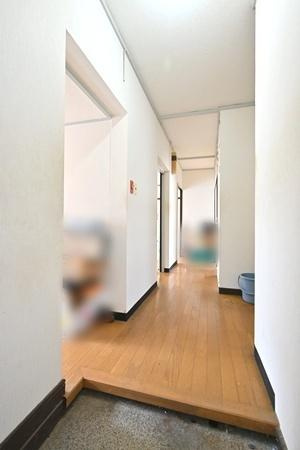 関屋あしびハイツ７号棟の玄関|■現地撮影写真■