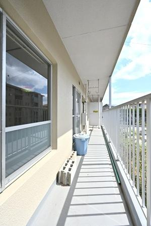 関屋あしびハイツ７号棟のバルコニー|■現地撮影写真■