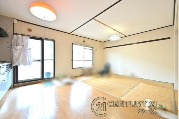 関屋あしびハイツ７号棟の居間・リビング|■現地撮影写真■