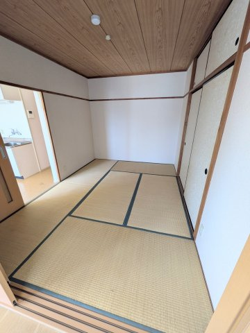 ルグラン曳馬の和室
