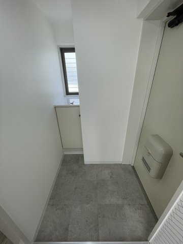 エルミーレ兵庫駅前の玄関