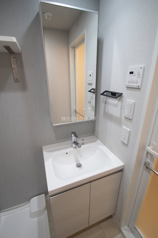 Le'a横濱天王町弐番館の独立洗面台