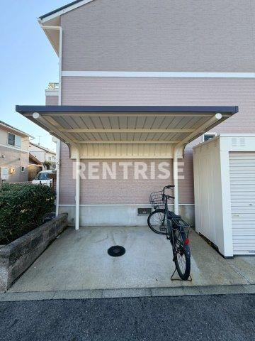 ドミール下沼Ⅱの駐車場
