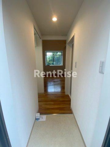 ル・シェノン苅安賀の玄関