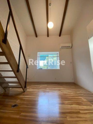 ル・シェノン苅安賀の居間・リビング