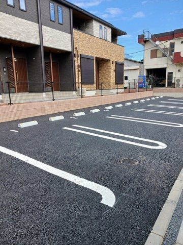 【駐車場】 | クレスト | 駐車場です