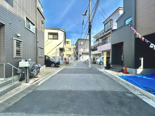 江戸川区船堀2丁目新築分譲住宅の前面道路含む現地写真|全面道路