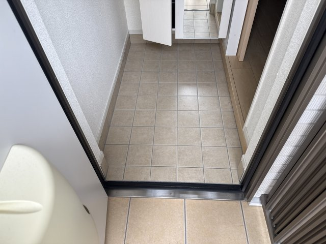 エクセル伊伝居の玄関
