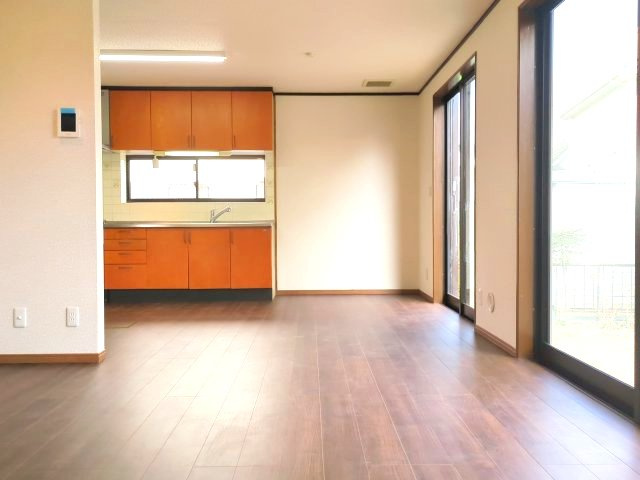 【居間・リビング】 | 大網白里市みずほ台１丁目　中古戸建