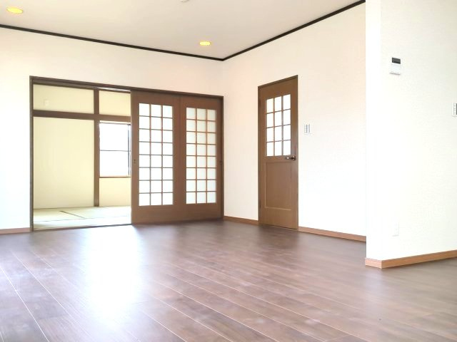 【居間・リビング】 | 大網白里市みずほ台１丁目　中古戸建