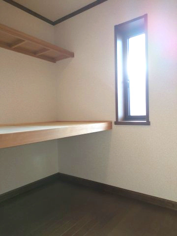 【寝室】 | 大網白里市みずほ台2丁目　中古戸建 | ２階　ウォークインクローゼット