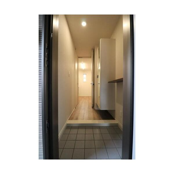 ForestMaison堀川御池（フォレストメゾン堀川御池）の玄関