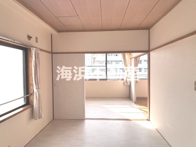 【洋室】 | 第八マチイビル（住居） | 5帖
